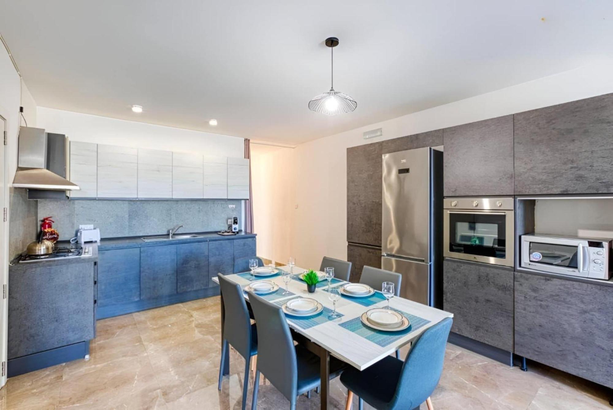 Large, 3 Bedroom In Marsascala