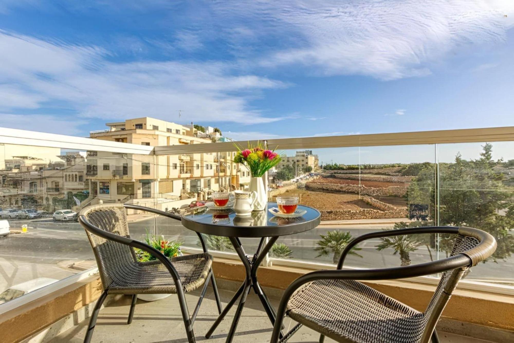 Large, 3 Bedroom In Marsascala Apartment
